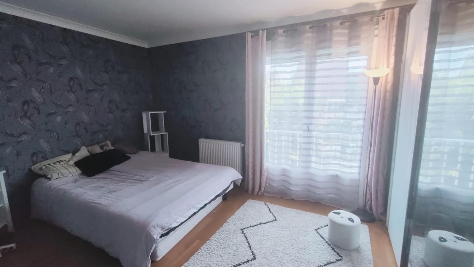 A 30 Min De Paris Montparnasse Homestay
